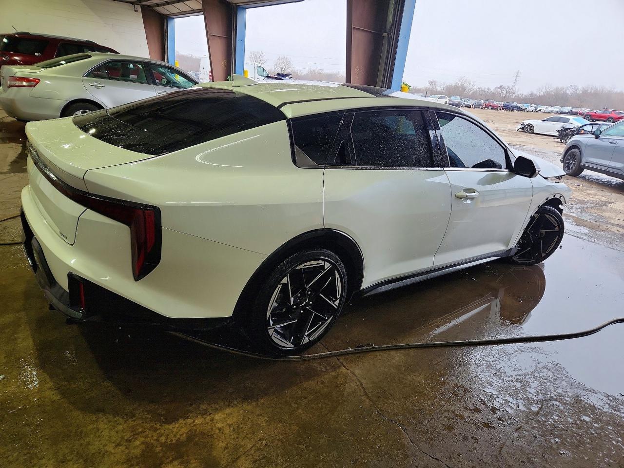 2025 KIA K4 GT-LINE photo 3