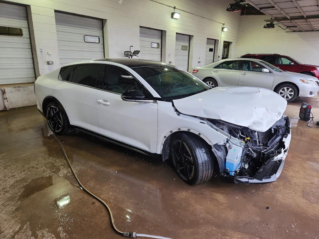 2025 KIA K4 GT-LINE photo 4