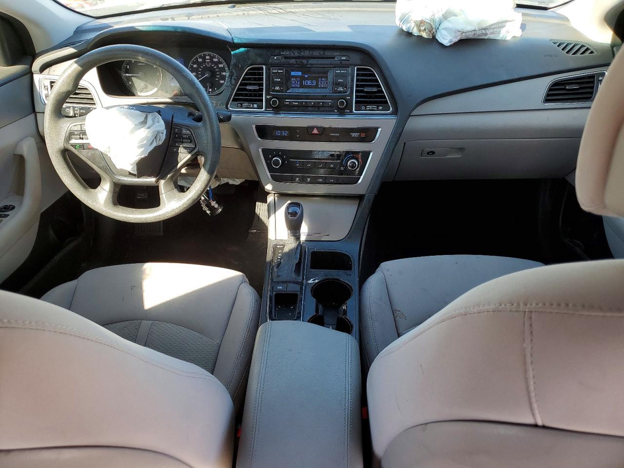 2015 HYUNDAI SONATA SE photo 15