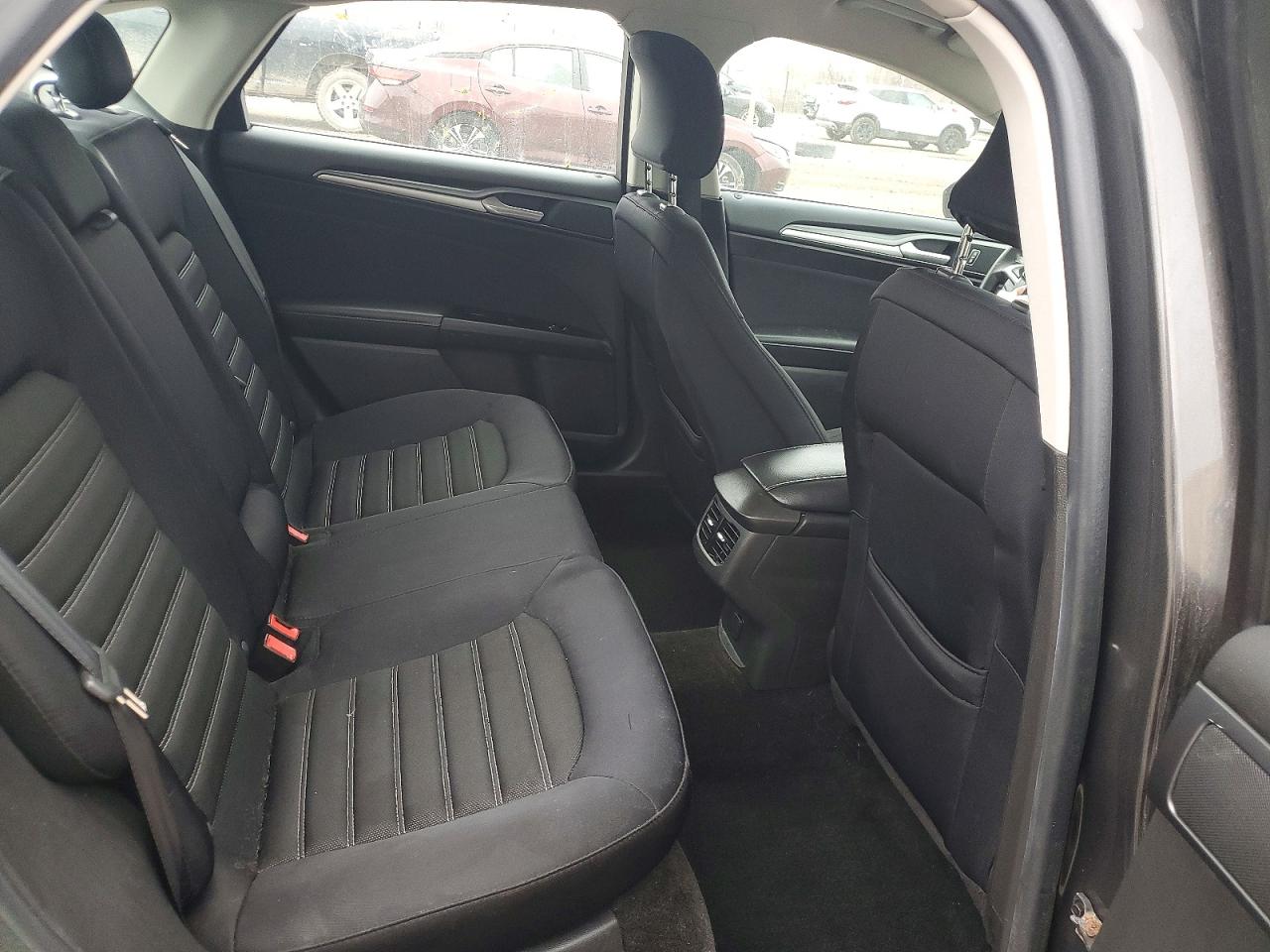 2015 FORD FUSION SE photo 19