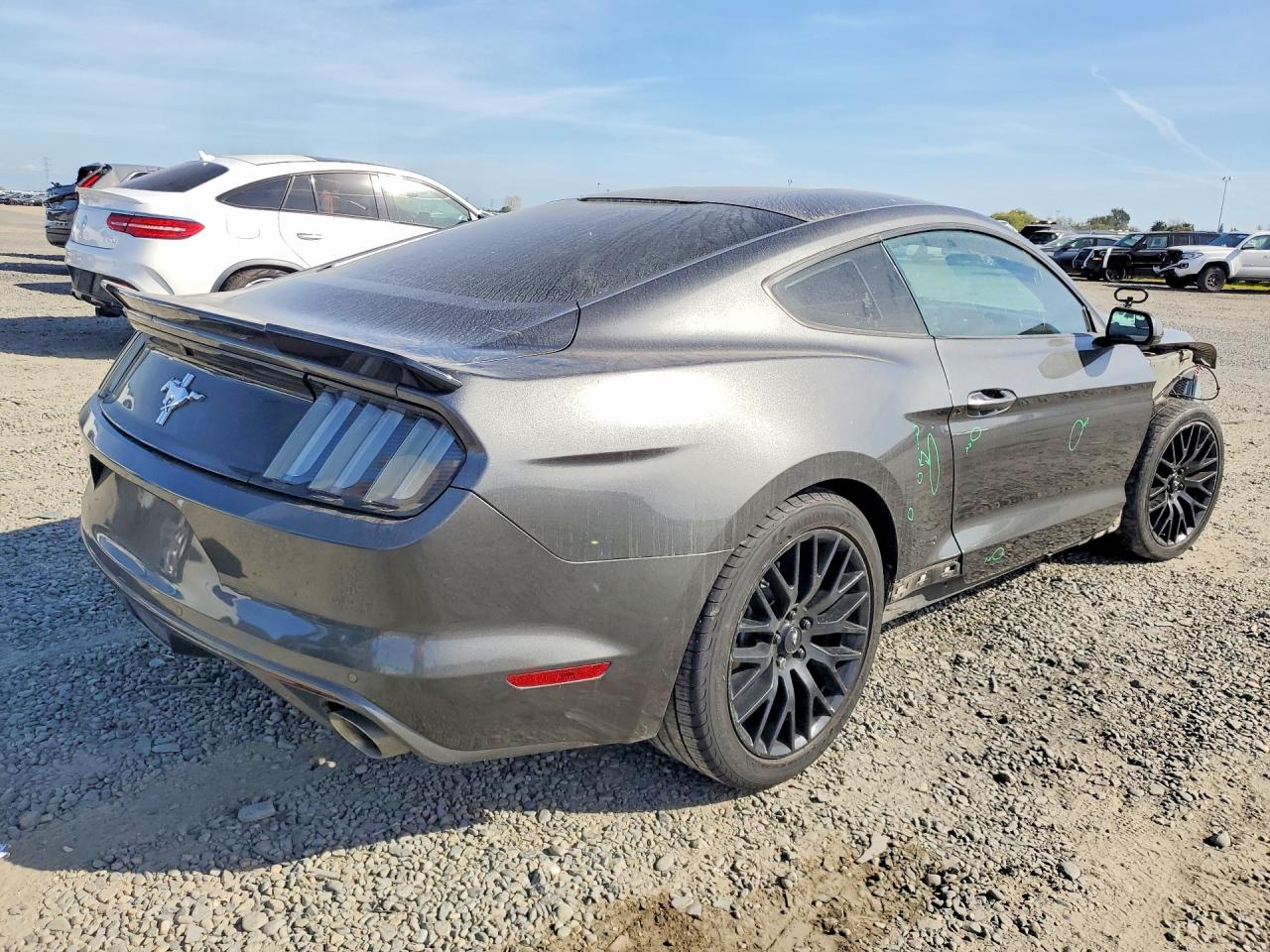 2017 FORD MUSTANG photo 7