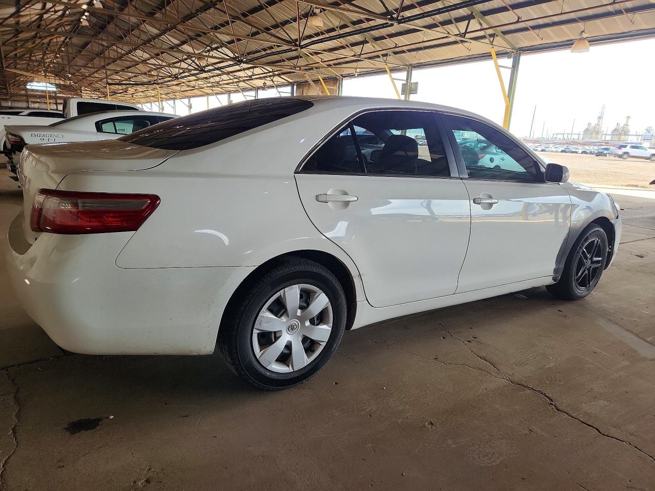 2007 TOYOTA CAMRY LE photo 3