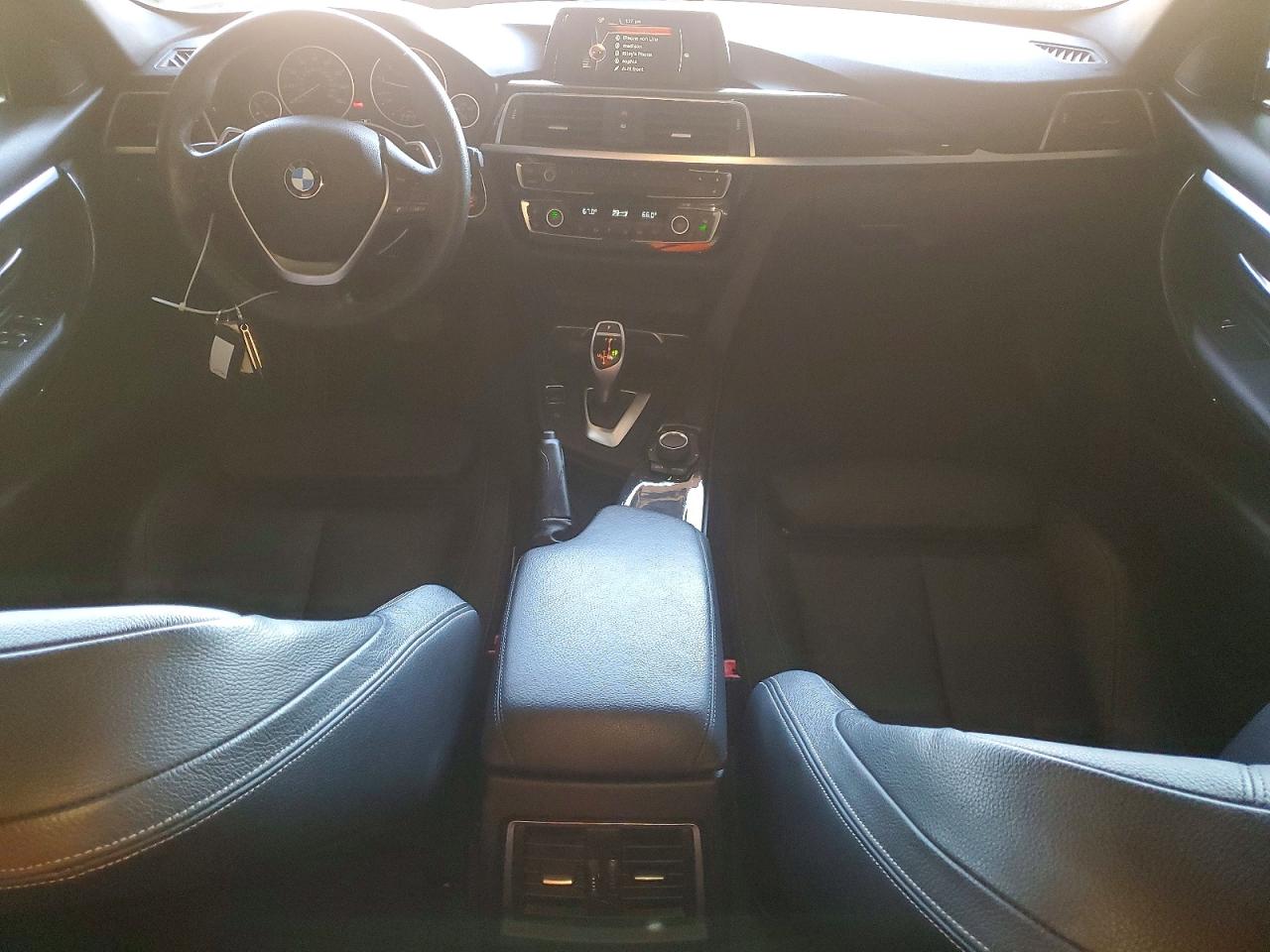 2017 BMW 330 I photo 8