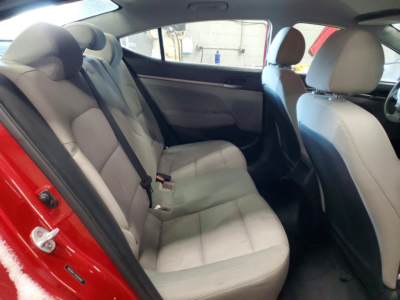 2017 HYUNDAI ELANTRA SE photo 19