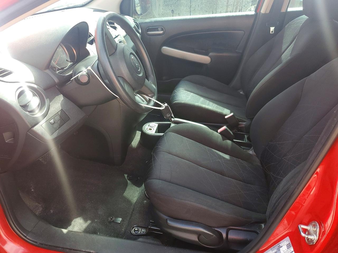 2012 MAZDA MAZDA2 photo 13