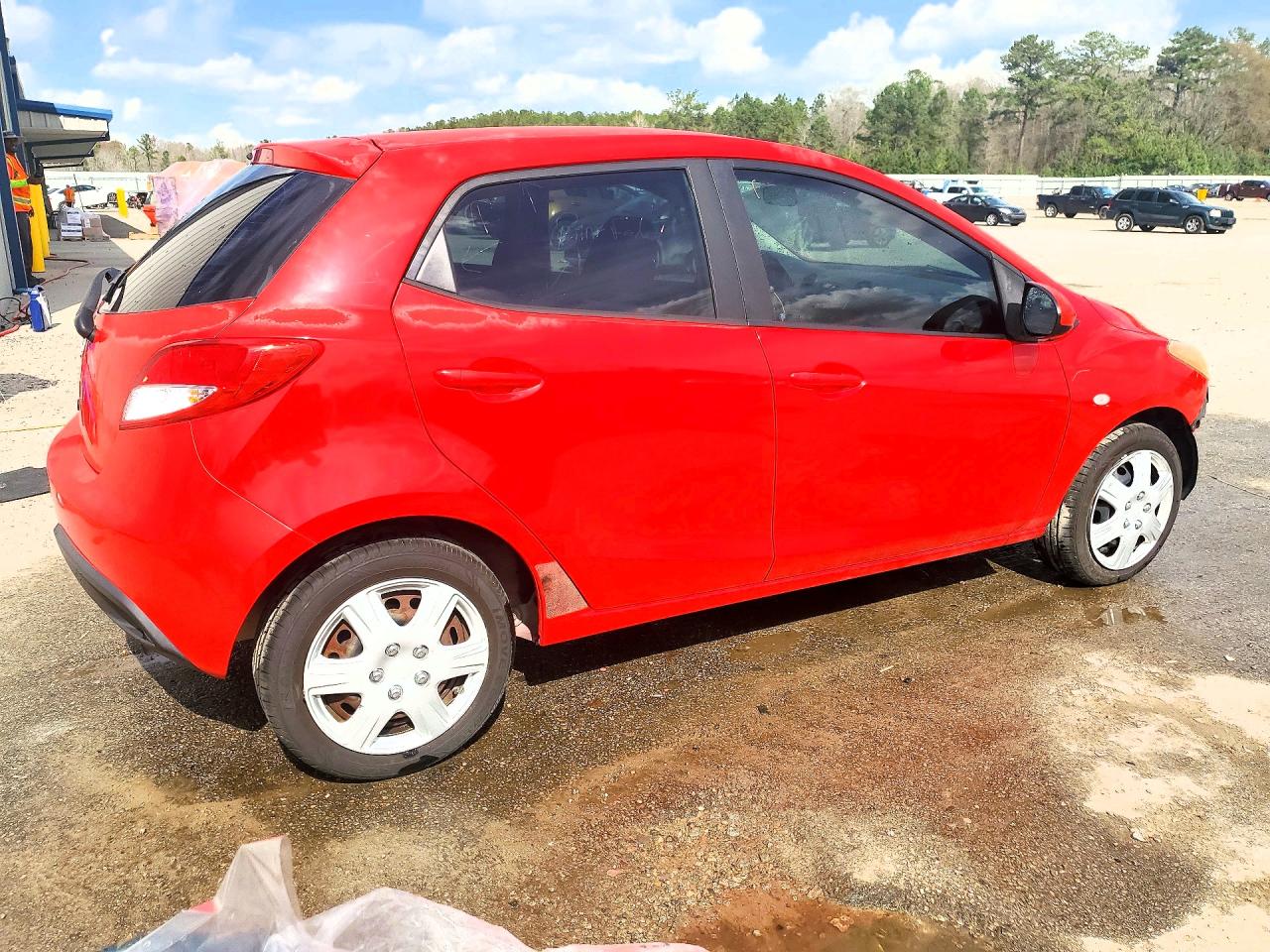2012 MAZDA MAZDA2 photo 5