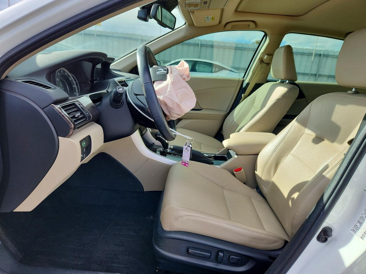 2016 HONDA ACCORD TOURING photo 7