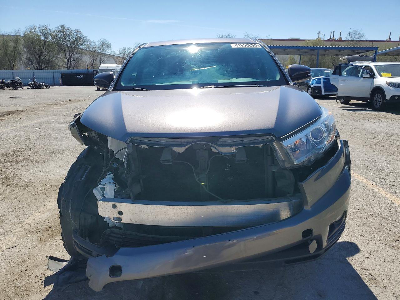 2016 TOYOTA HIGHLANDER LE PLUS photo 13