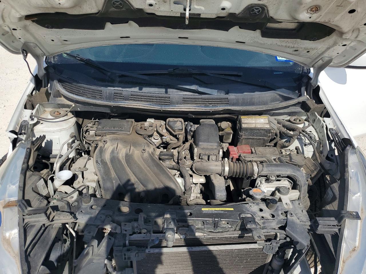 2018 NISSAN VERSA SV photo 11