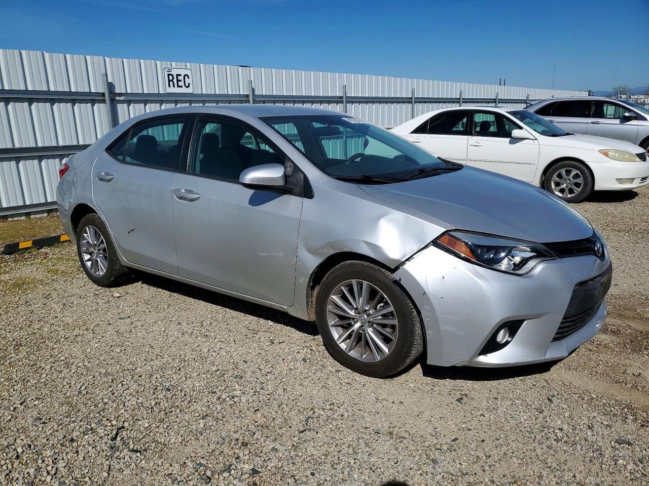 2014 TOYOTA COROLLA LE PLUS photo 4