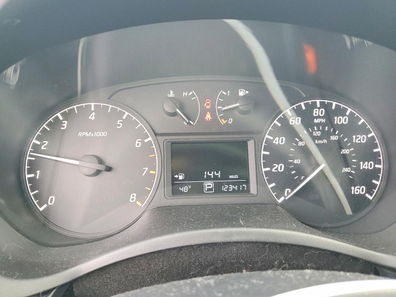 2016 NISSAN SENTRA S photo 9