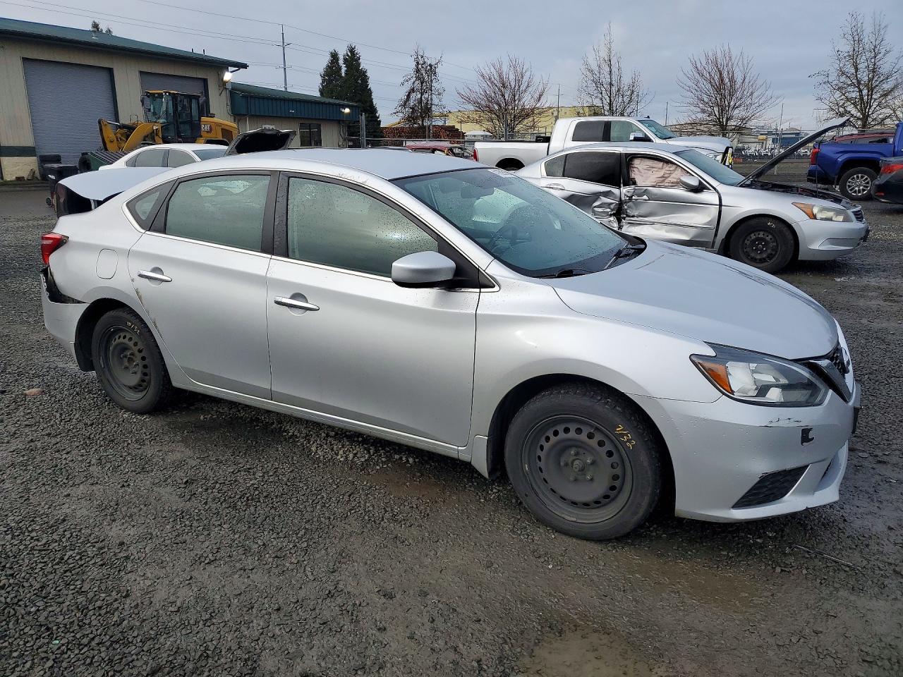 2016 NISSAN SENTRA S photo 4