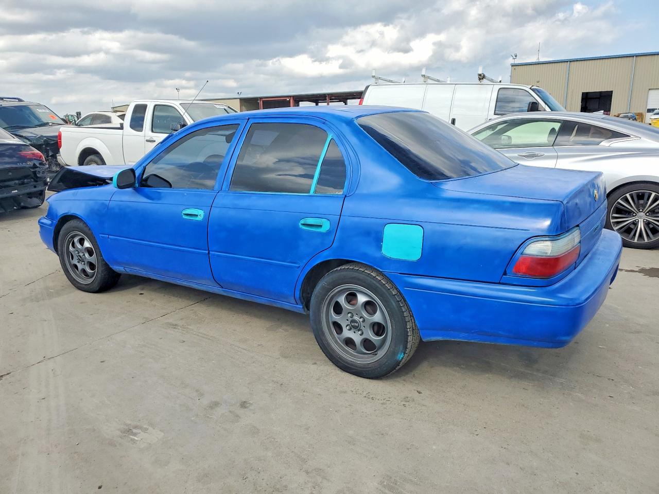 1995 TOYOTA COROLLA DX photo 2