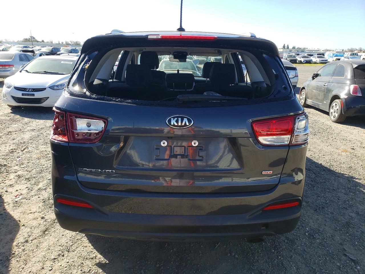 2017 KIA SORENTO LX photo 11
