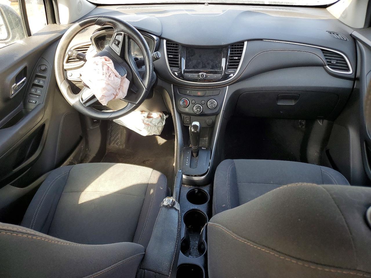 2019 CHEVROLET TRAX LS photo 8