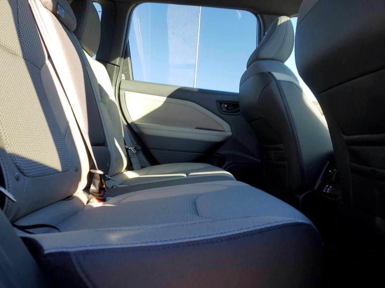 2025 SUBARU FORESTER PREMIUM photo 21