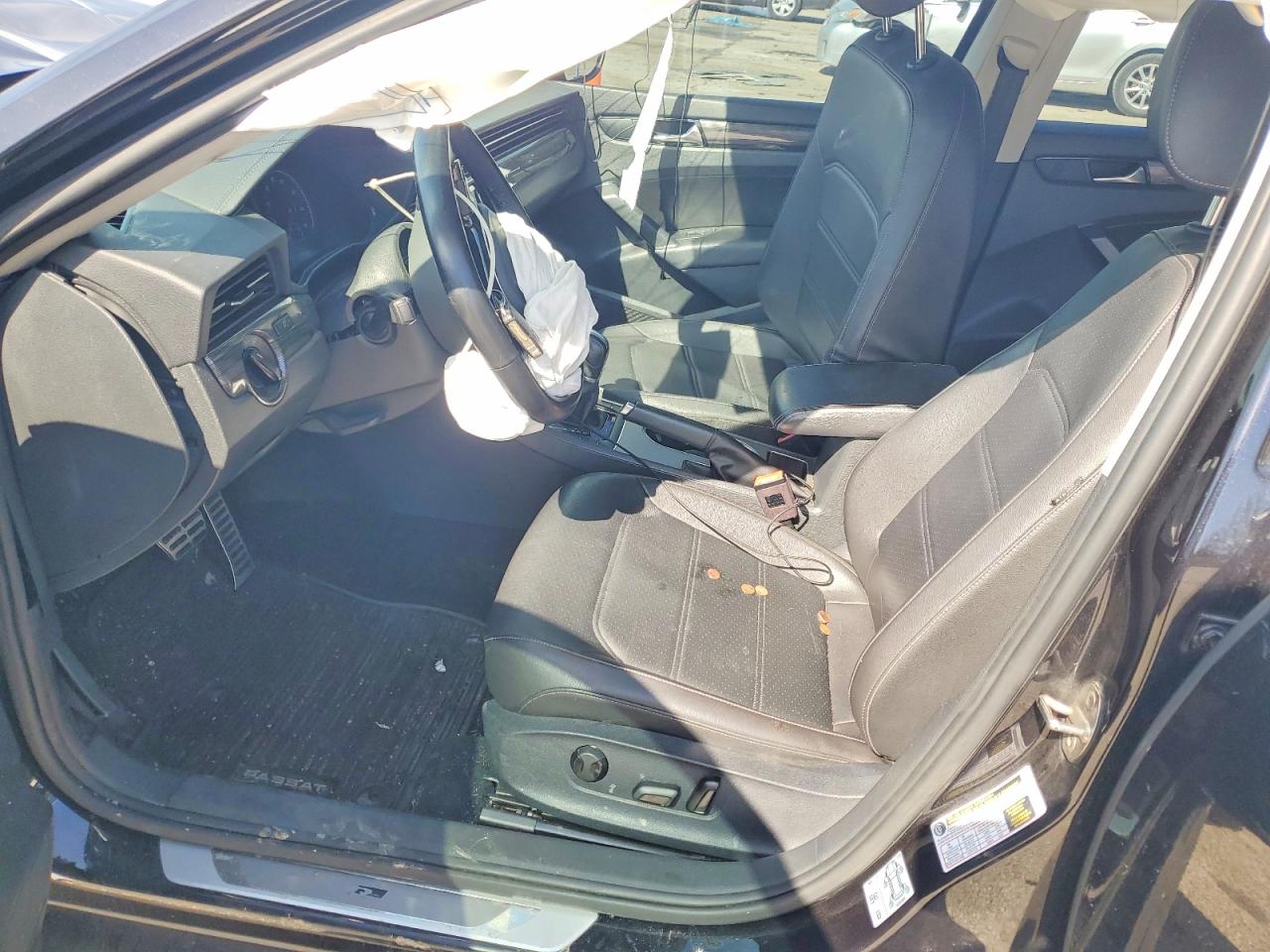 2020 VOLKSWAGEN PASSAT R-LINE photo 7