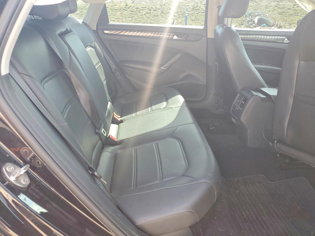 2020 VOLKSWAGEN PASSAT R-LINE photo 10