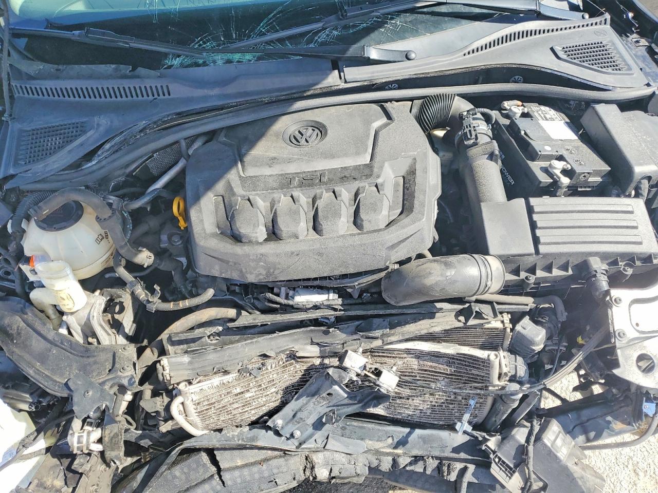 2020 VOLKSWAGEN PASSAT R-LINE photo 11