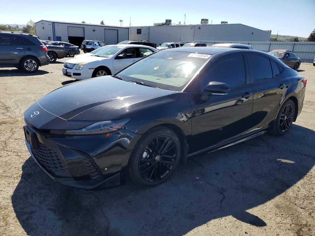 2025 TOYOTA CAMRY