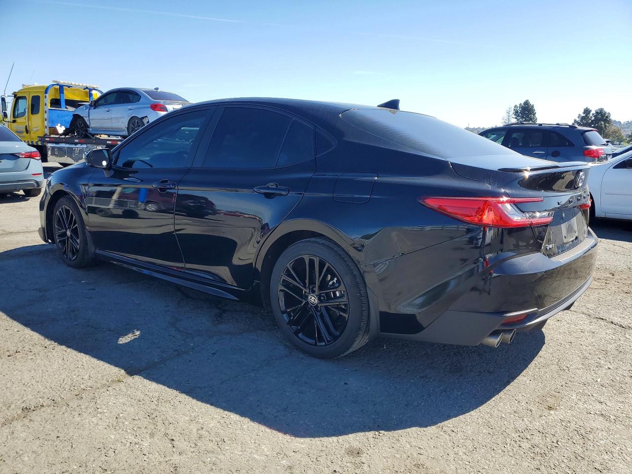 2025 TOYOTA CAMRY SE photo 3
