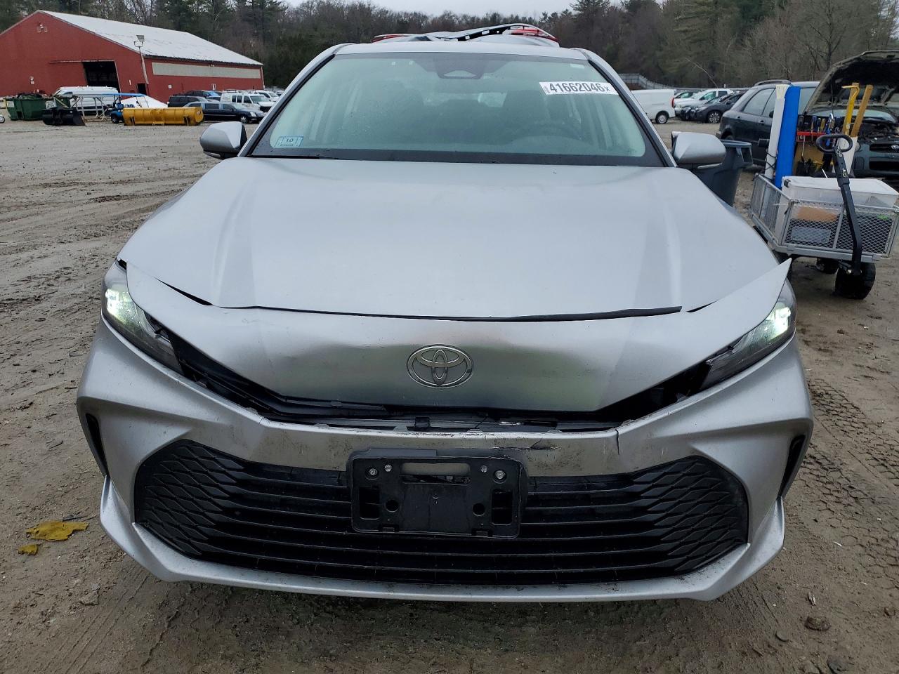 2025 TOYOTA CAMRY LE photo 13