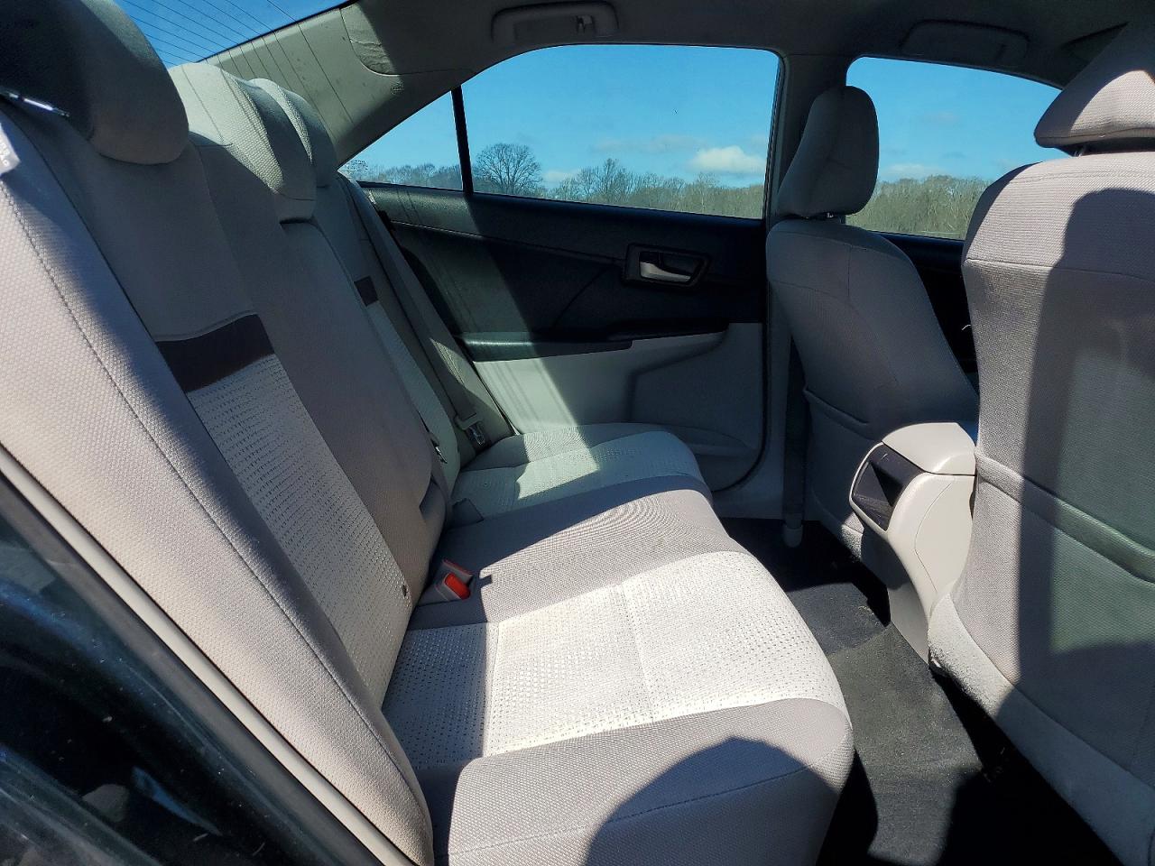 2012 TOYOTA CAMRY LE photo 28