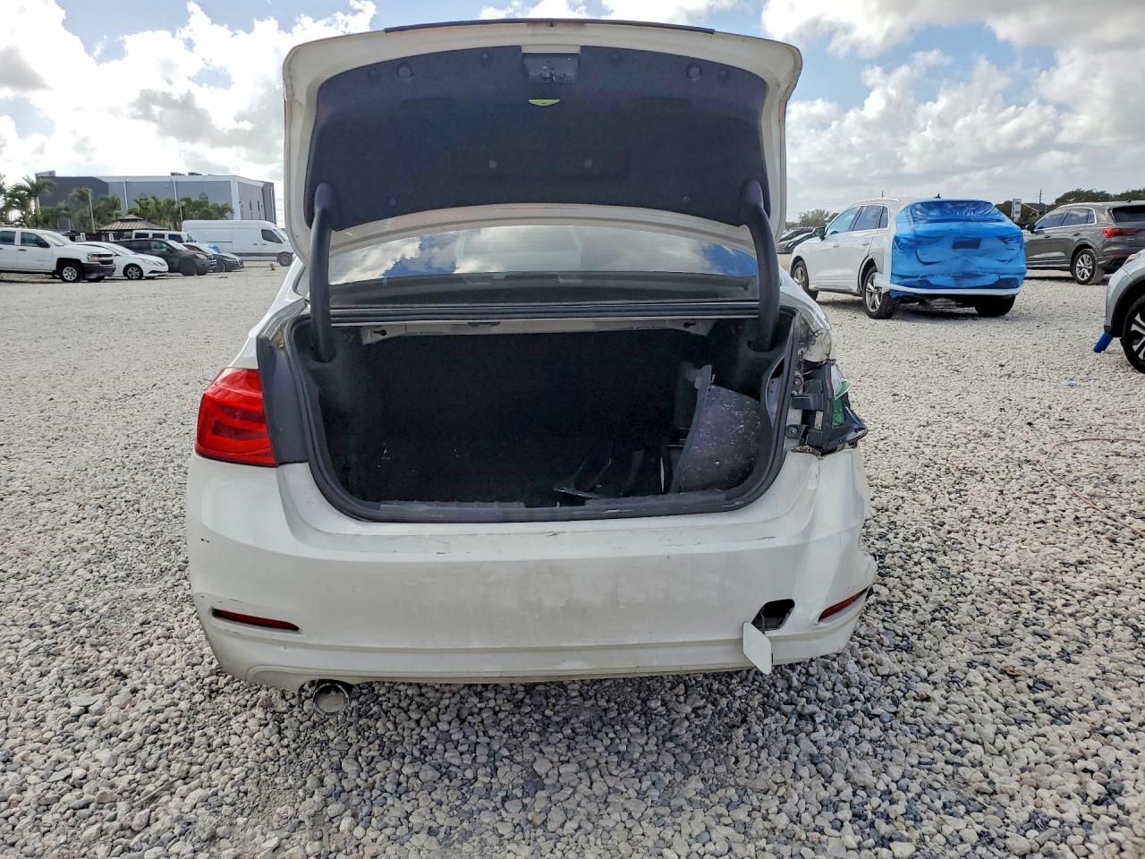 2018 BMW 320 XI photo 11