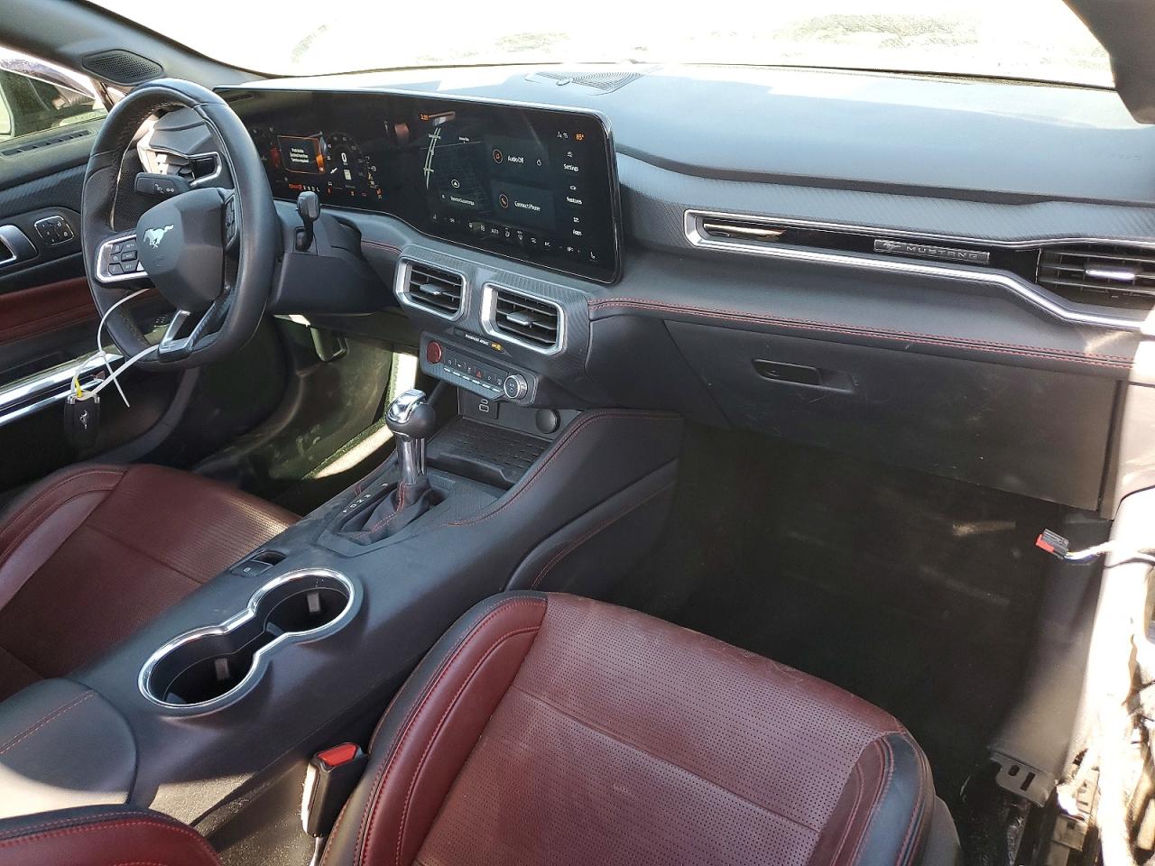 2024 FORD MUSTANG photo 22