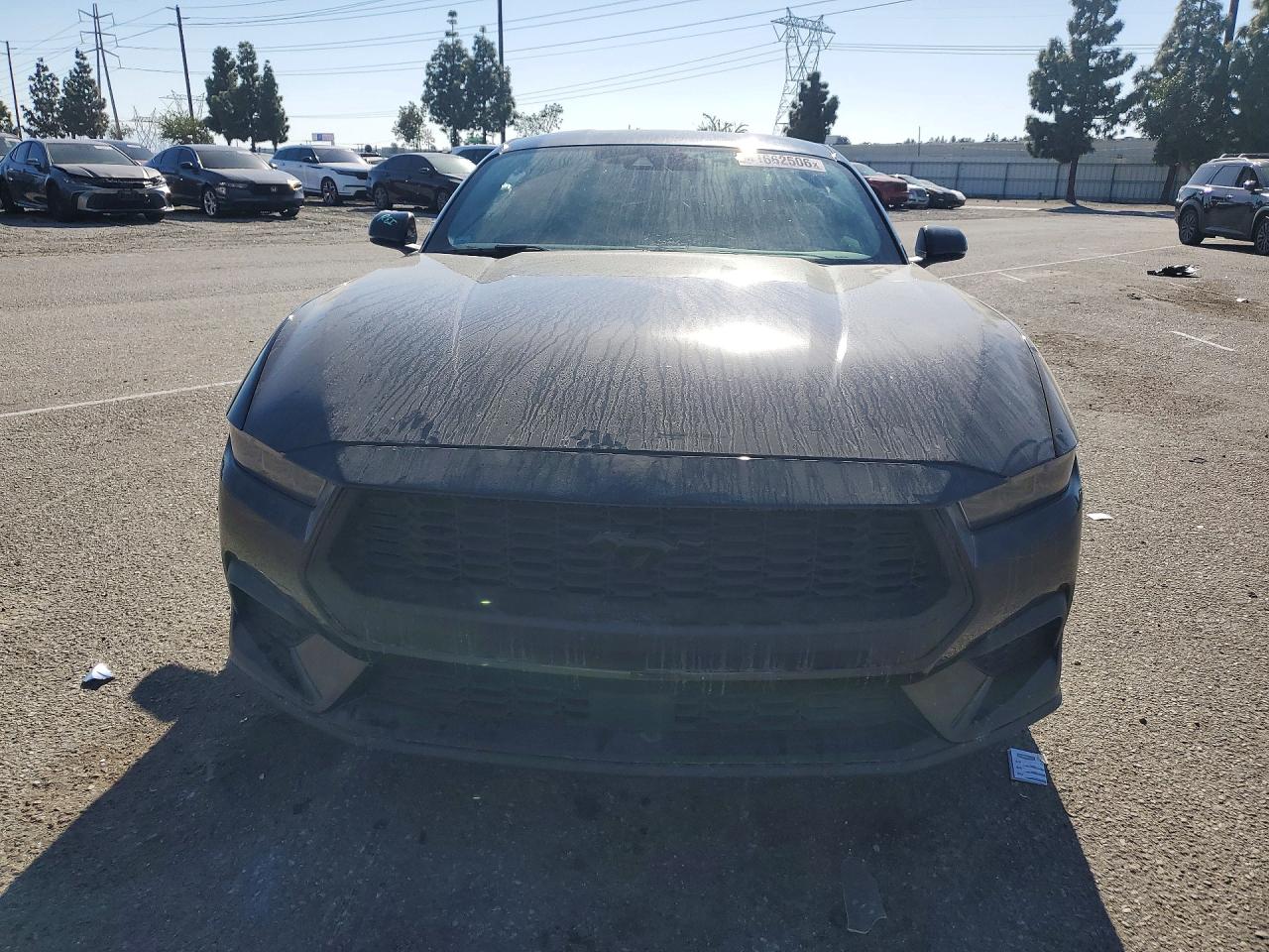 2024 FORD MUSTANG photo 13