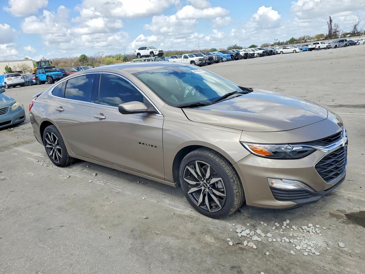 2022 CHEVROLET MALIBU RS photo 4