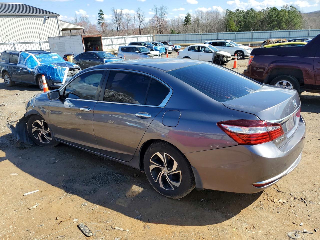 2016 HONDA ACCORD LX photo 4