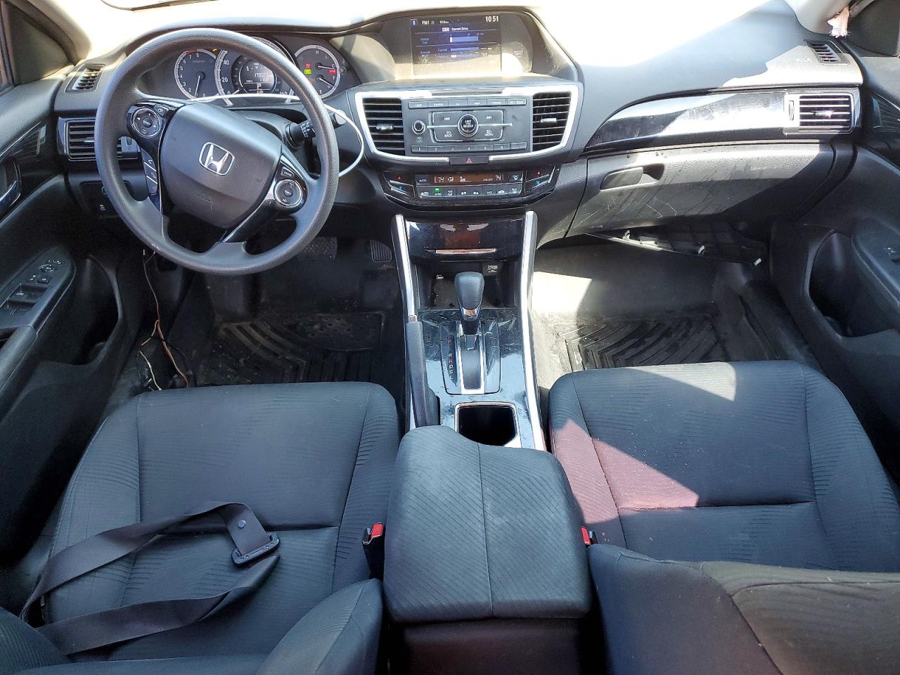 2016 HONDA ACCORD LX photo 22