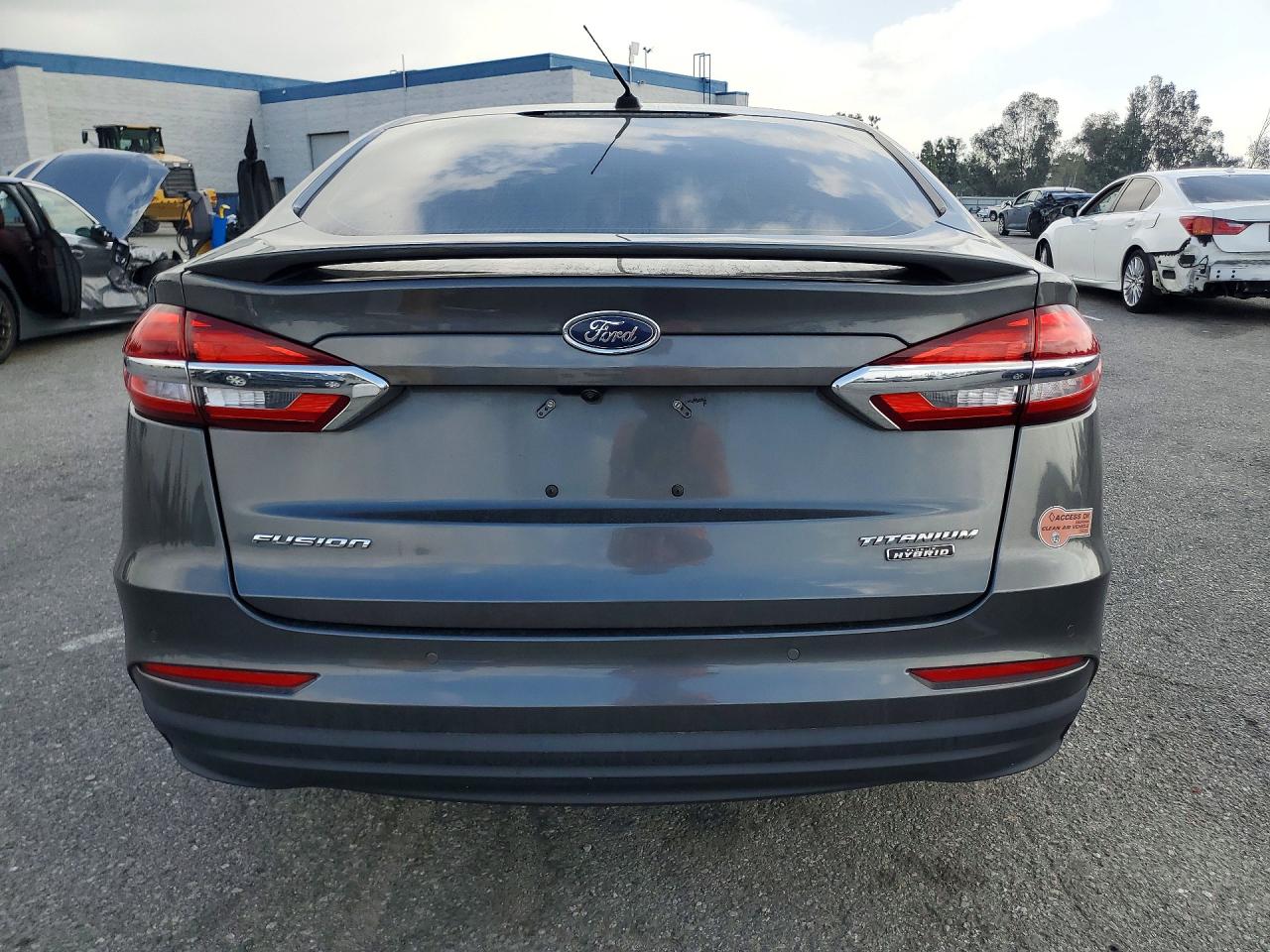 2020 FORD FUSION TITANIUM photo 6