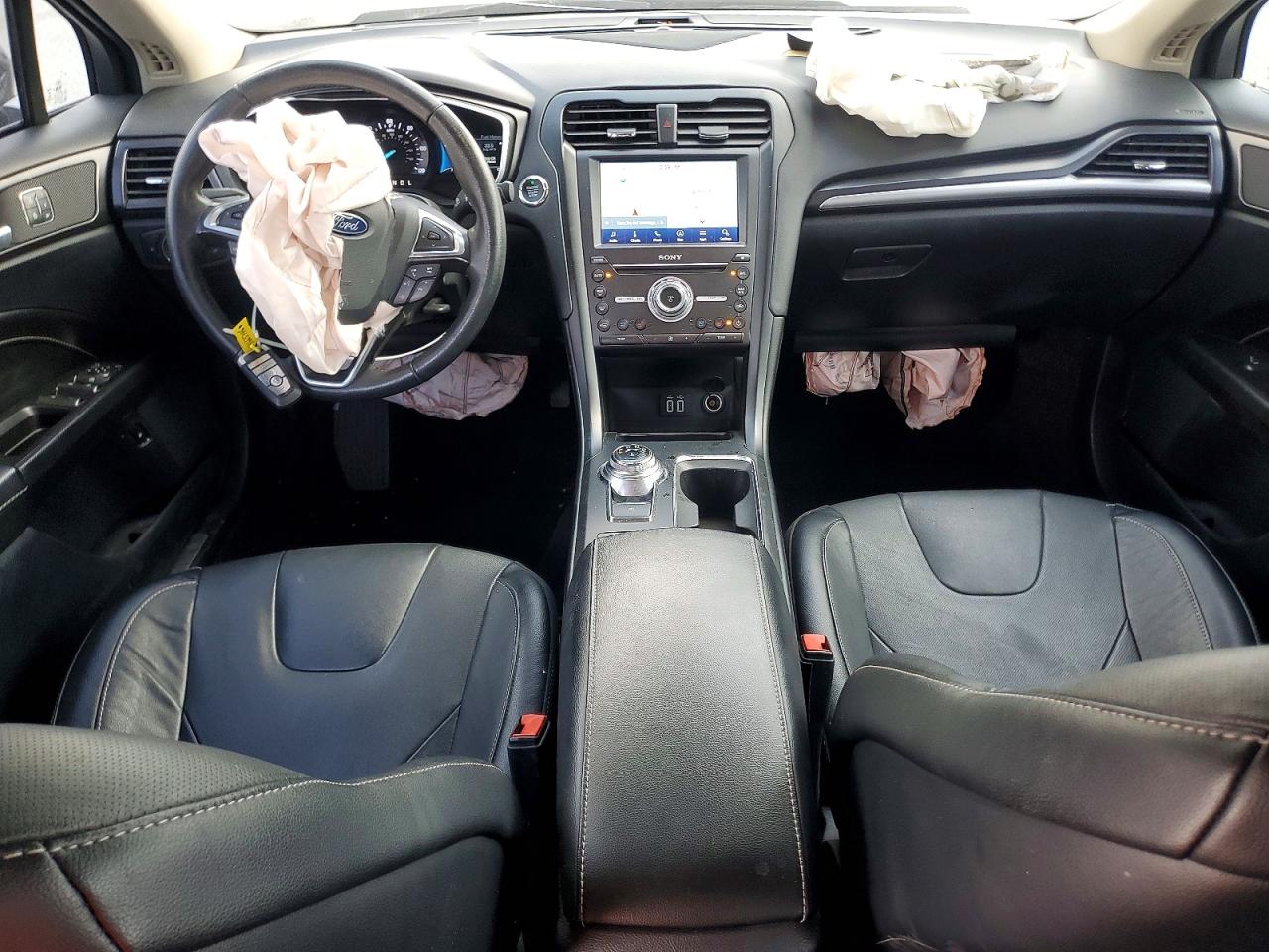2020 FORD FUSION TITANIUM photo 8