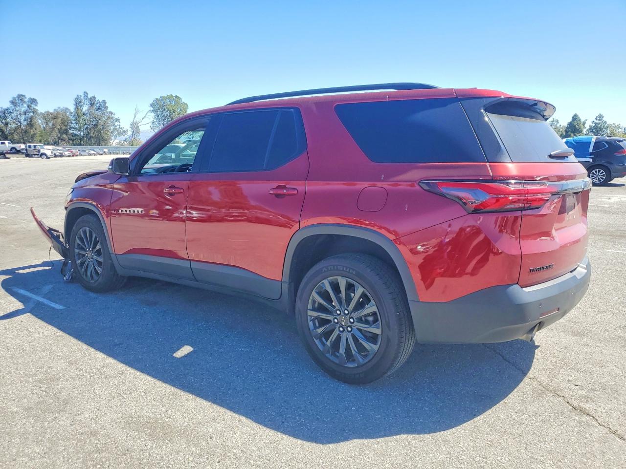 2023 CHEVROLET TRAVERSE RS photo 3