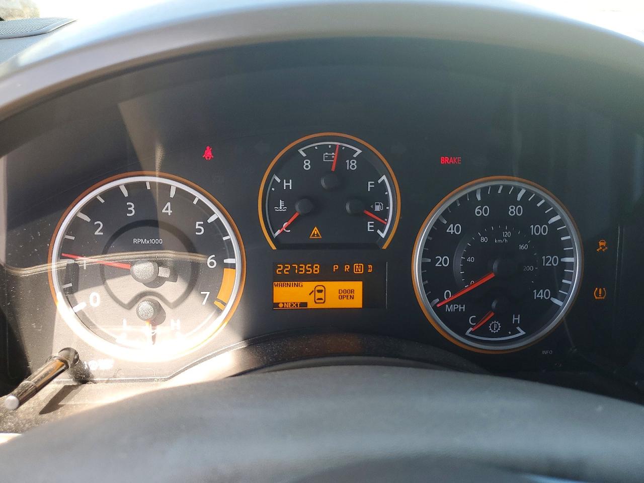 2012 NISSAN TITAN SV photo 9