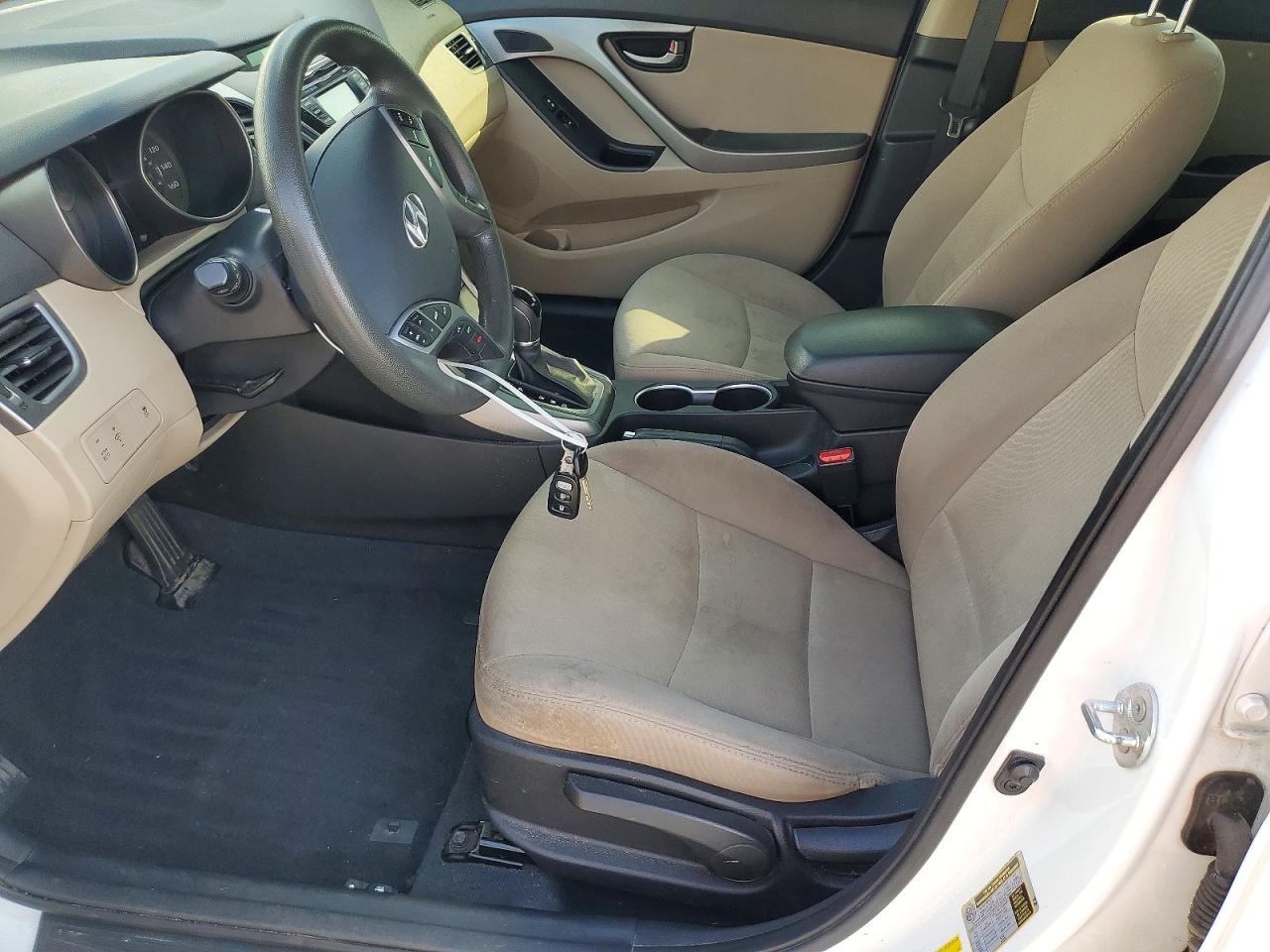 2016 HYUNDAI ELANTRA SE photo 7