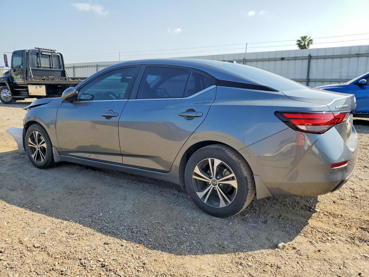 2023 NISSAN SENTRA SV photo 3