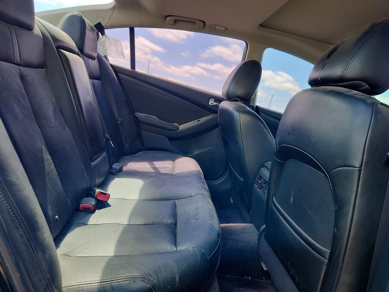 2011 NISSAN ALTIMA 3.5 SR photo 28