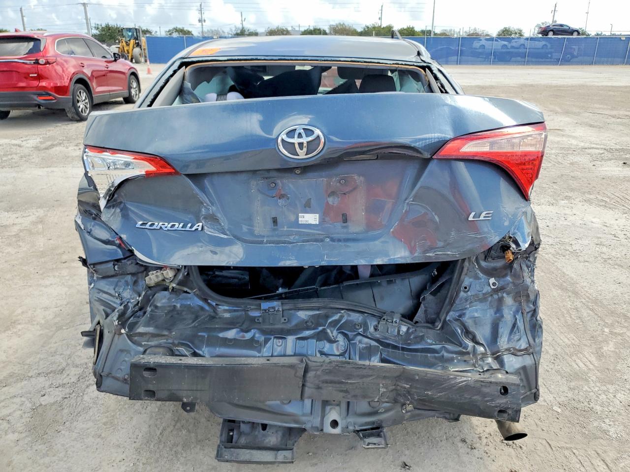 2017 TOYOTA COROLLA LE photo 11