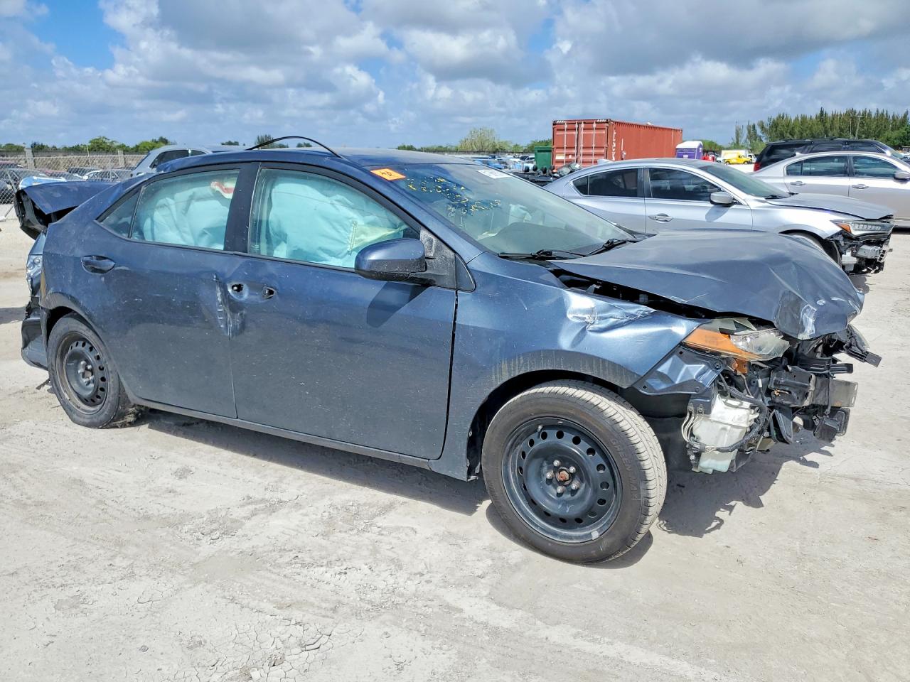 2017 TOYOTA COROLLA LE photo 7