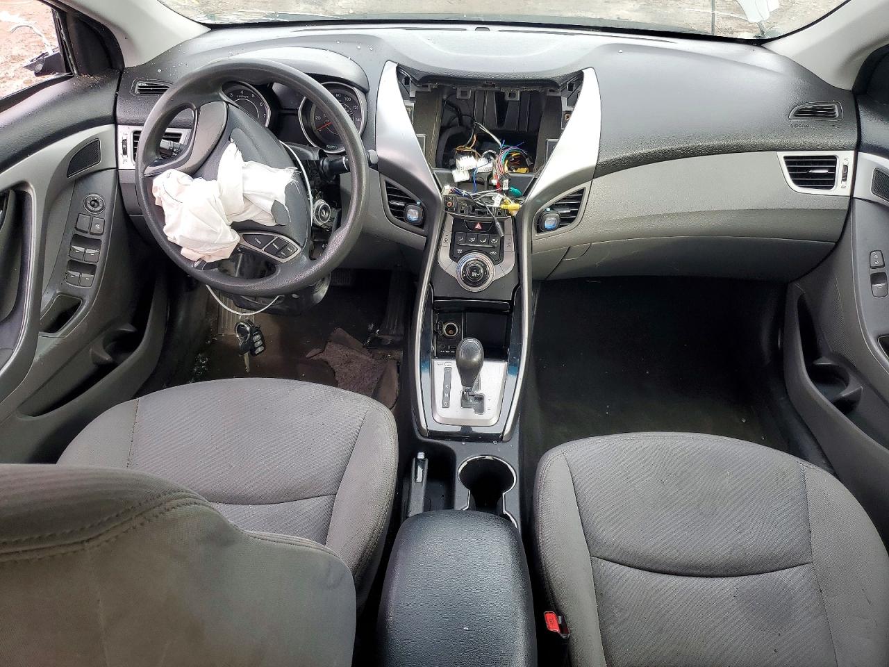 2013 HYUNDAI ELANTRA GLS photo 8