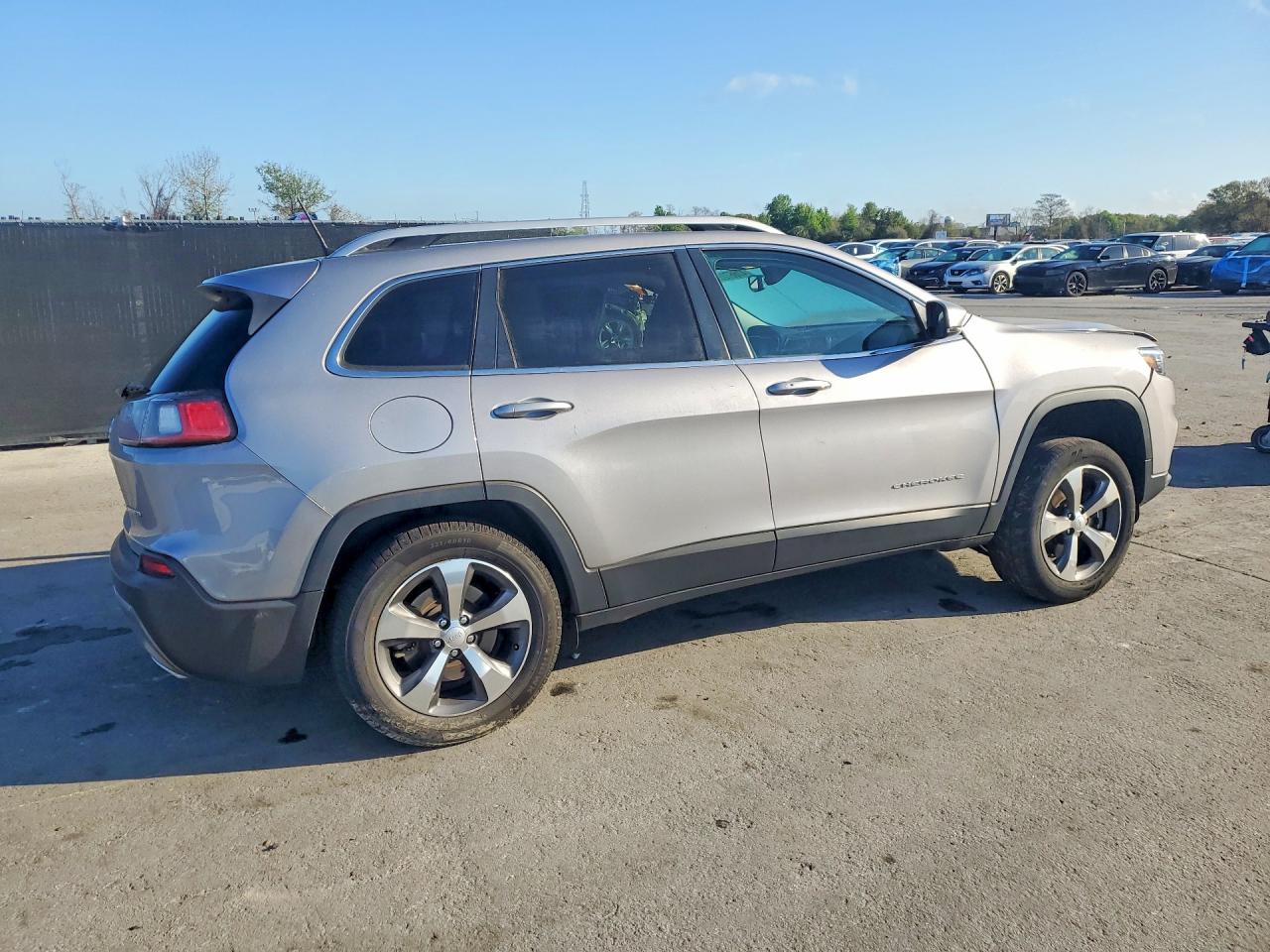 2019 JEEP CHEROKEE LIMITED photo 5