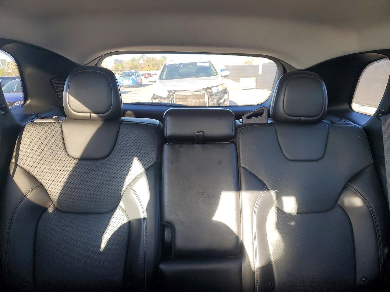 2019 JEEP CHEROKEE LIMITED photo 19
