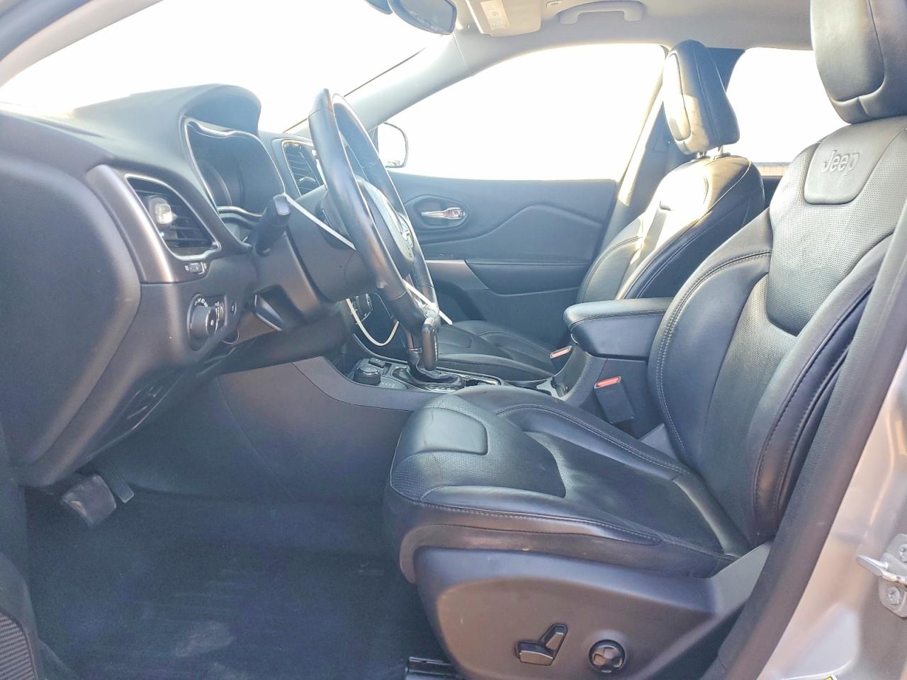 2019 JEEP CHEROKEE LIMITED photo 13