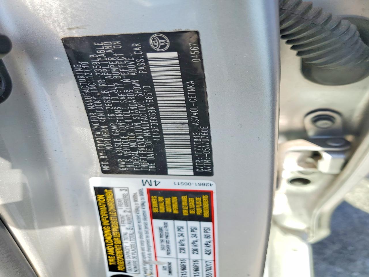 2011 TOYOTA CAMRY LE photo 23