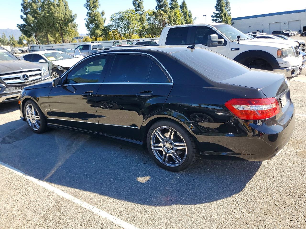2010 MERCEDES-BENZ E 350 photo 2