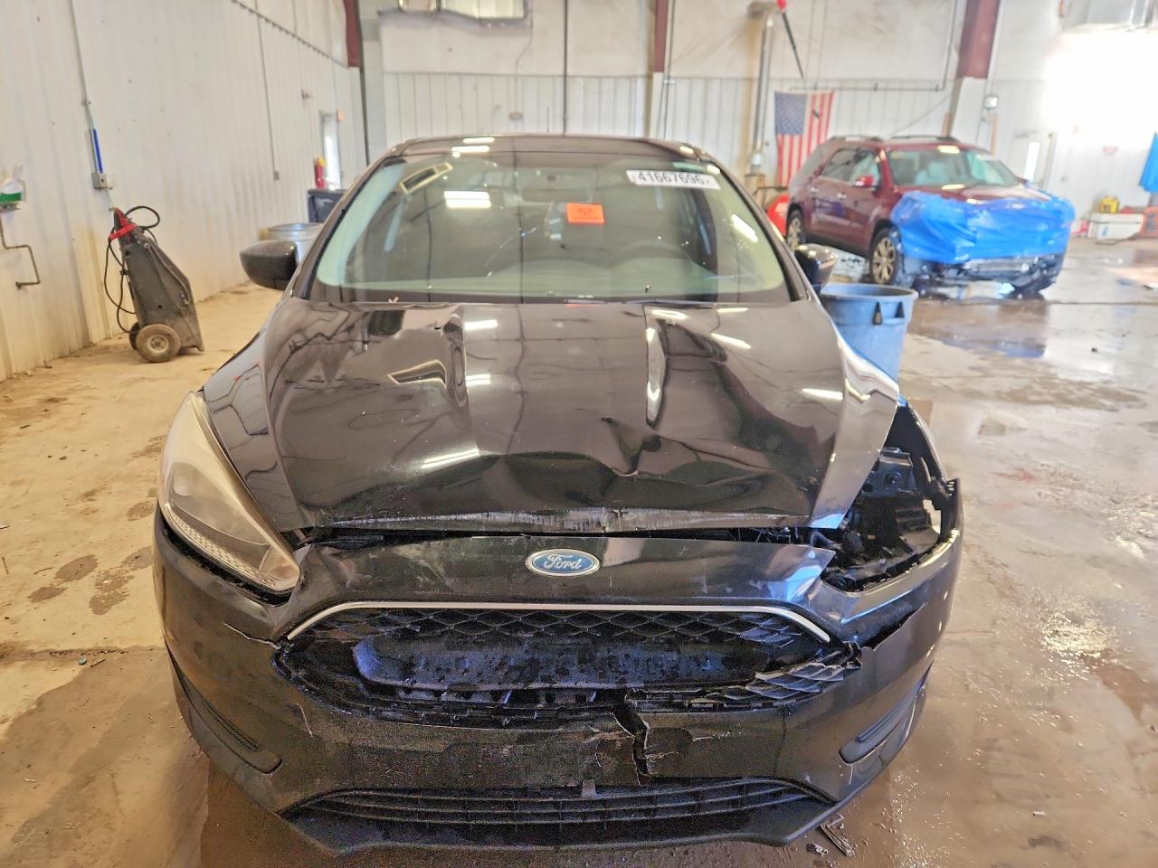 2018 FORD FOCUS SE photo 9