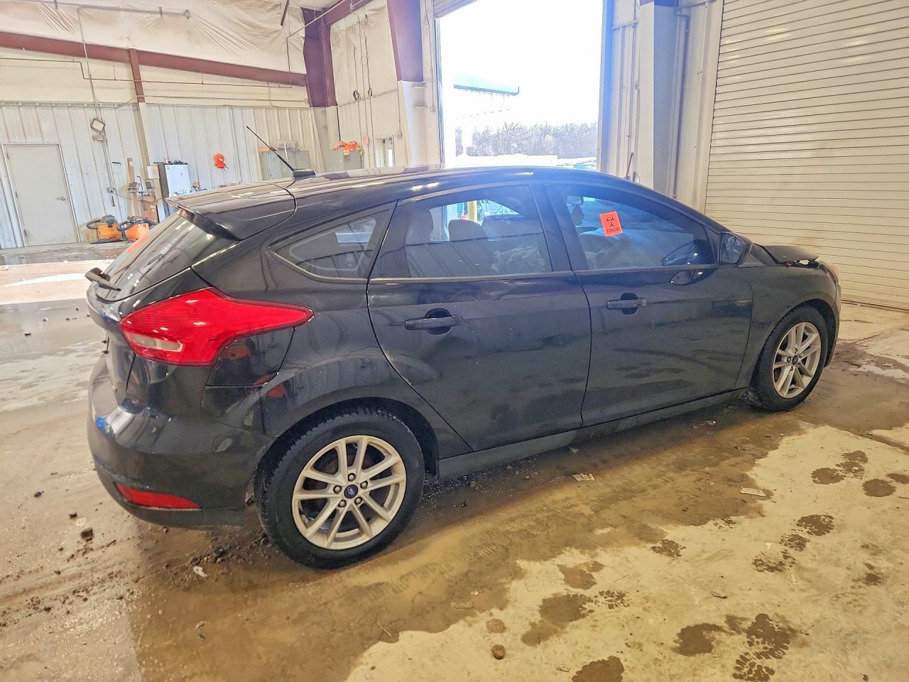 2018 FORD FOCUS SE photo 5